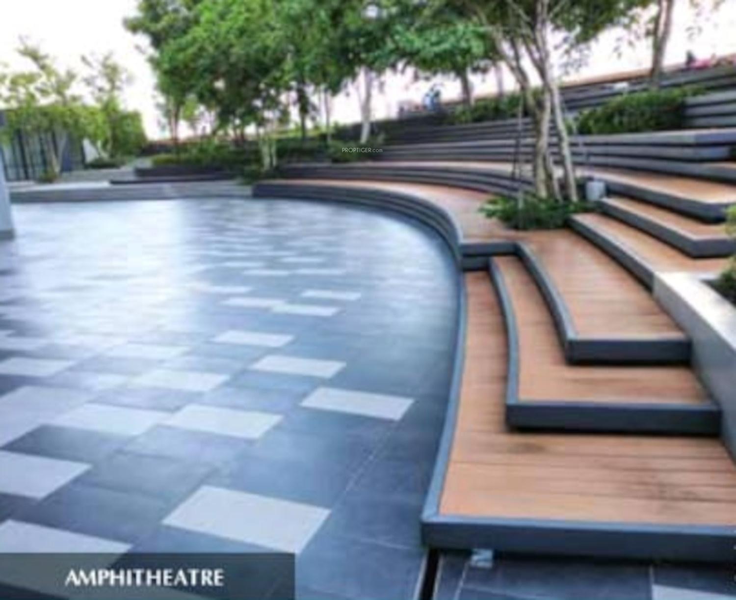 eden-b7 Amphitheater