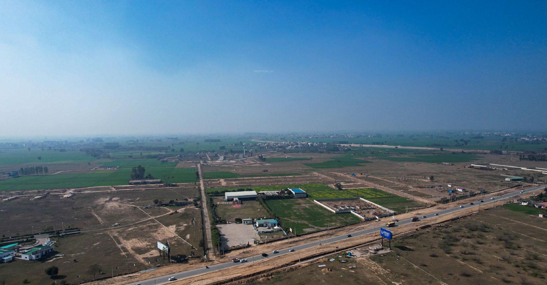  signature-paradise Plot