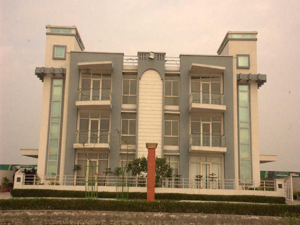 megapolis-independent-terraces Elevation