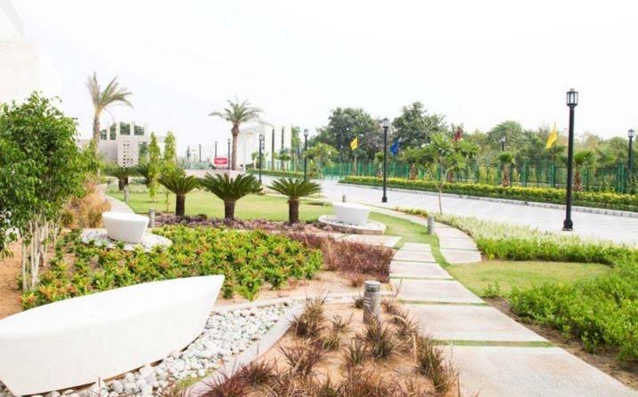 mayur Landscaped Gardens
