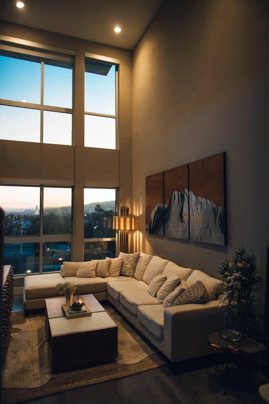 Interior 6